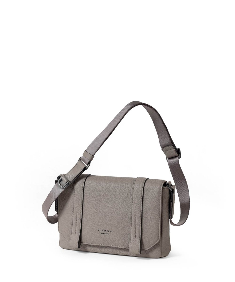 フジタカ アルタ かぶせ レザーショルダーバッグ スモール