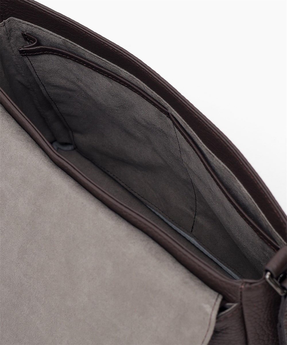 フジタカ アルタ かぶせ レザーショルダーバッグ B5