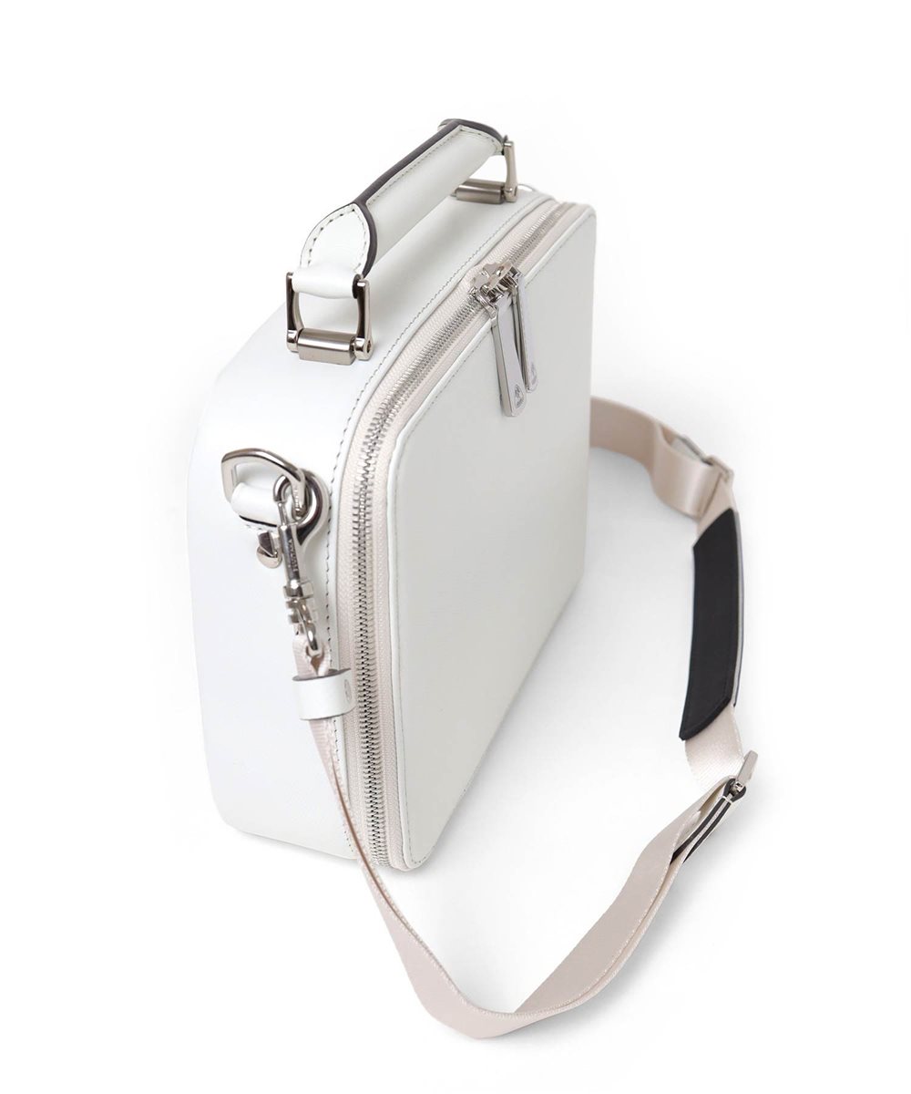 フジタカ オーブ レザーショルダーバッグ 手付き