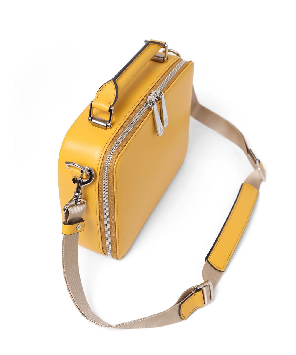 フジタカ オーブ レザーショルダーバッグ 手付き