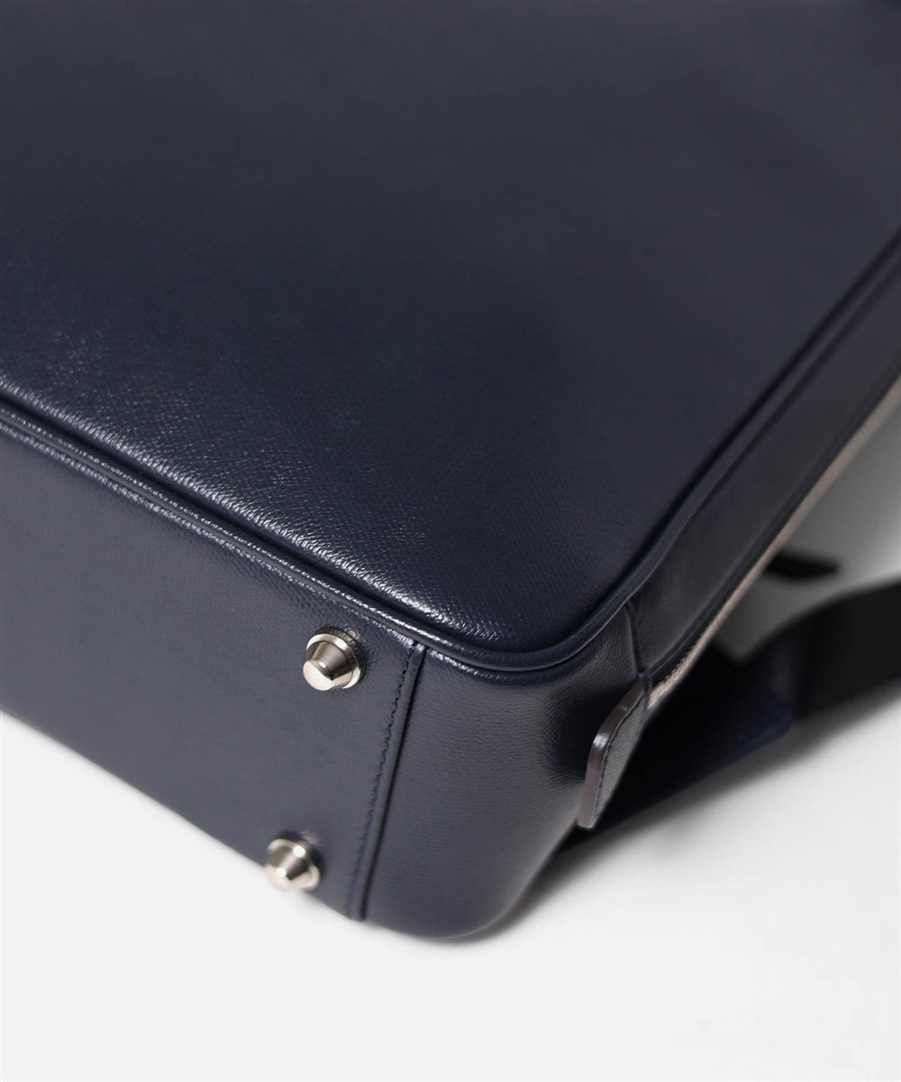 フジタカ オーブ レザーリュック A4