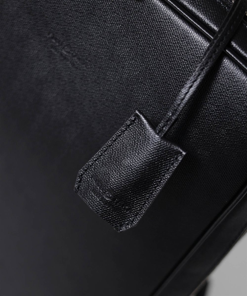 フジタカ オーブ レザーリュック A4