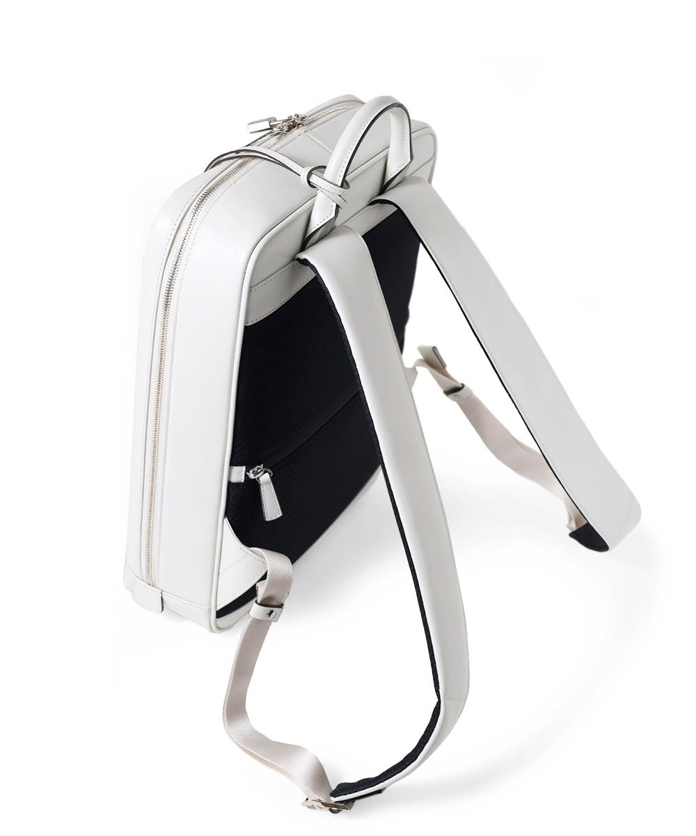 フジタカ オーブ レザーリュック A4