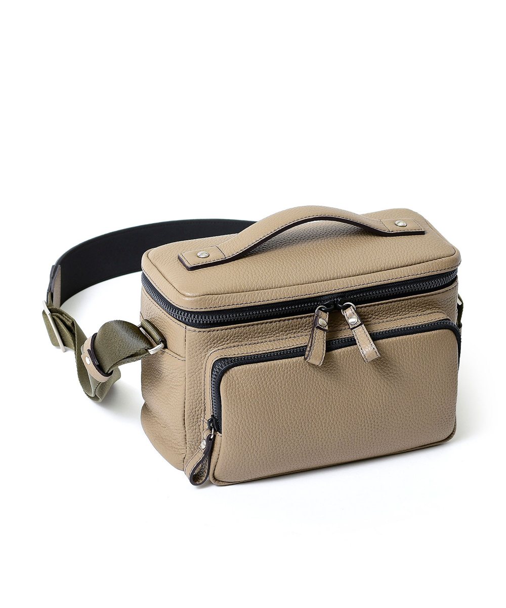 フジタカ ミーツ HIROSHI SEO 旅するバッグ カメラ用インナー付き レザーショルダーバッグ