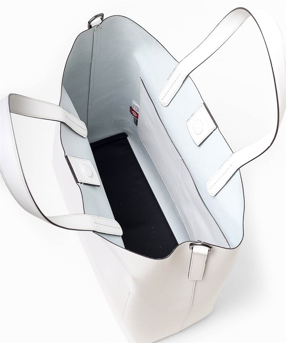 フジタカ ミーツ I-toto Toyo Ito レザートートバッグ