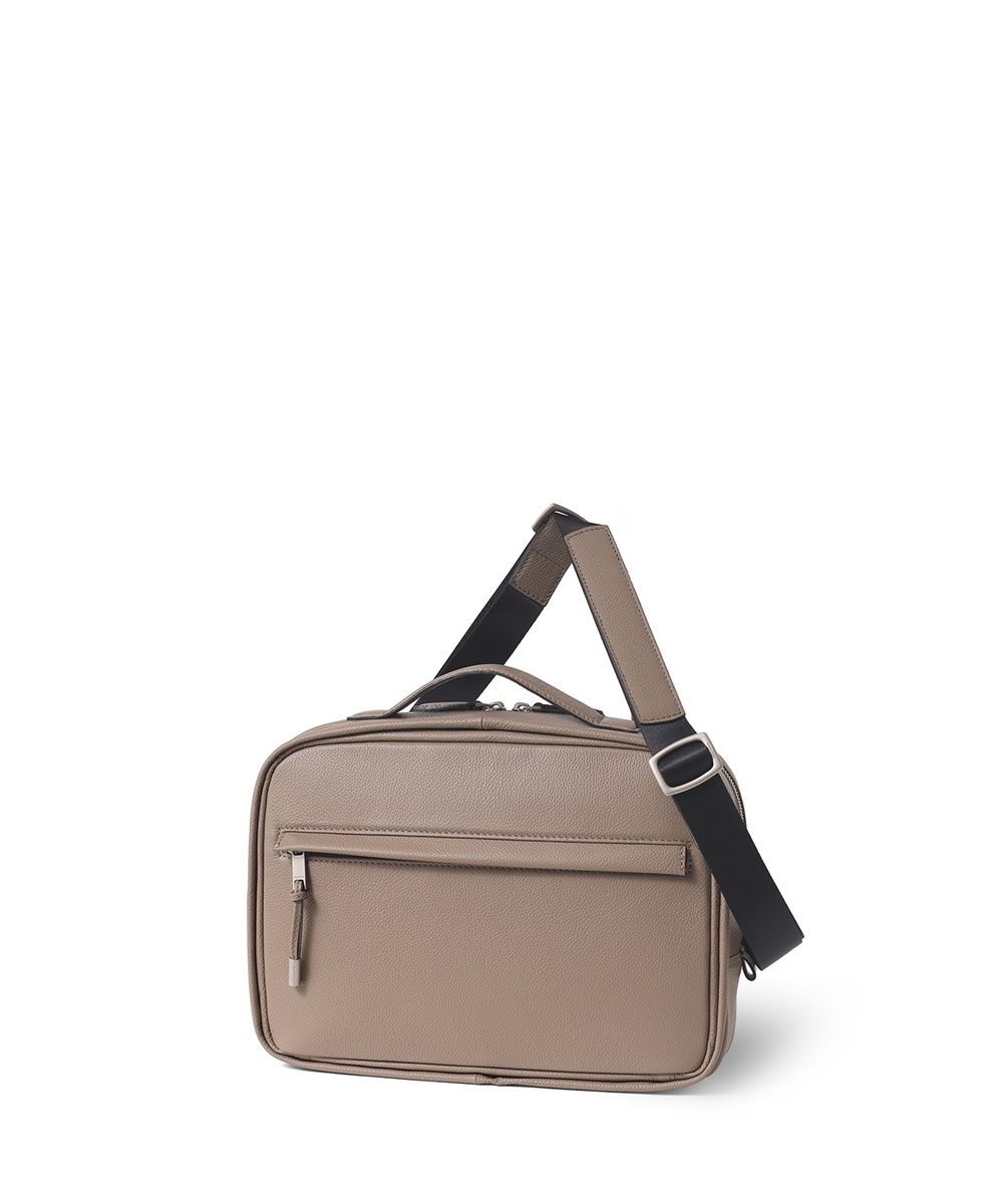 フジタカ パケット レザーショルダーバッグ B5 2WAY