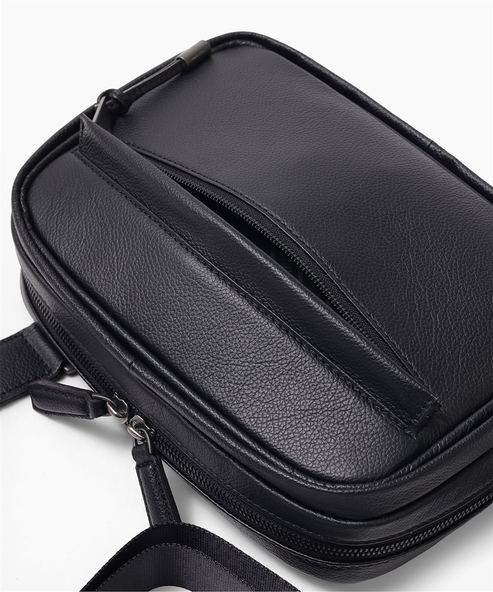 フジタカ パケット コンパクト レザースリングバッグ