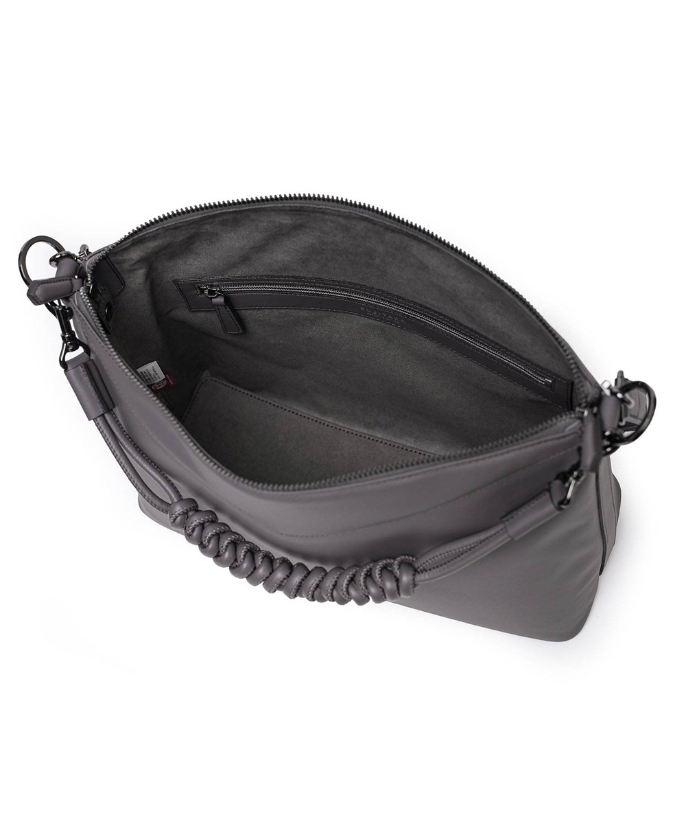 フジタカ トレッソ レザーショルダーバッグ A4