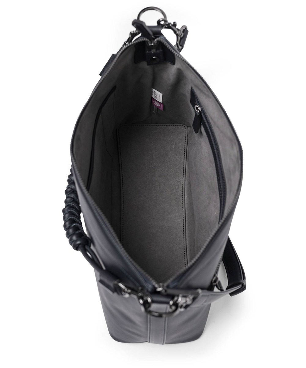 フジタカ トレッソ レザーショルダーバッグ A4