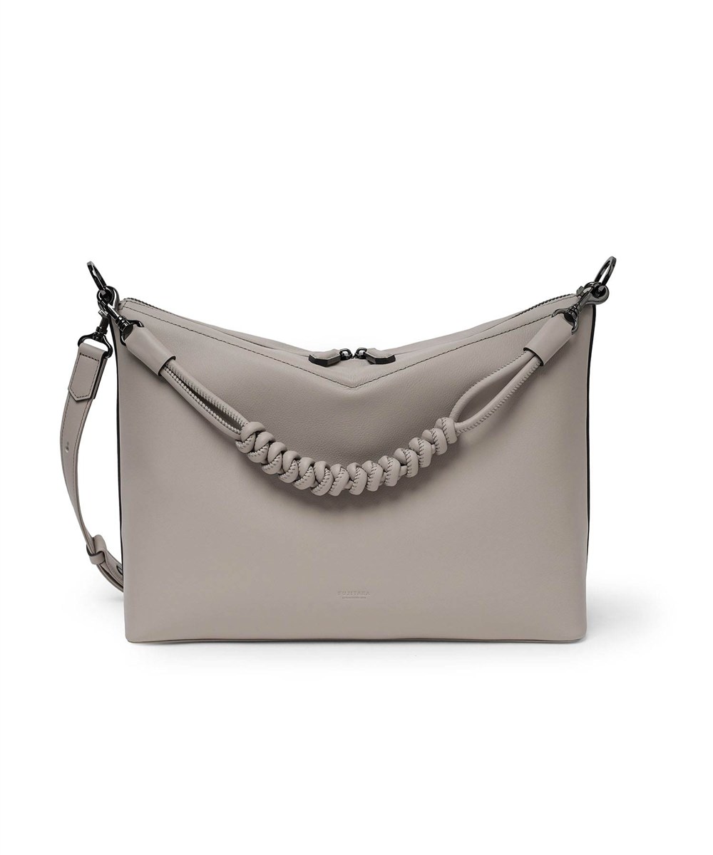 フジタカ トレッソ レザーショルダーバッグ A4