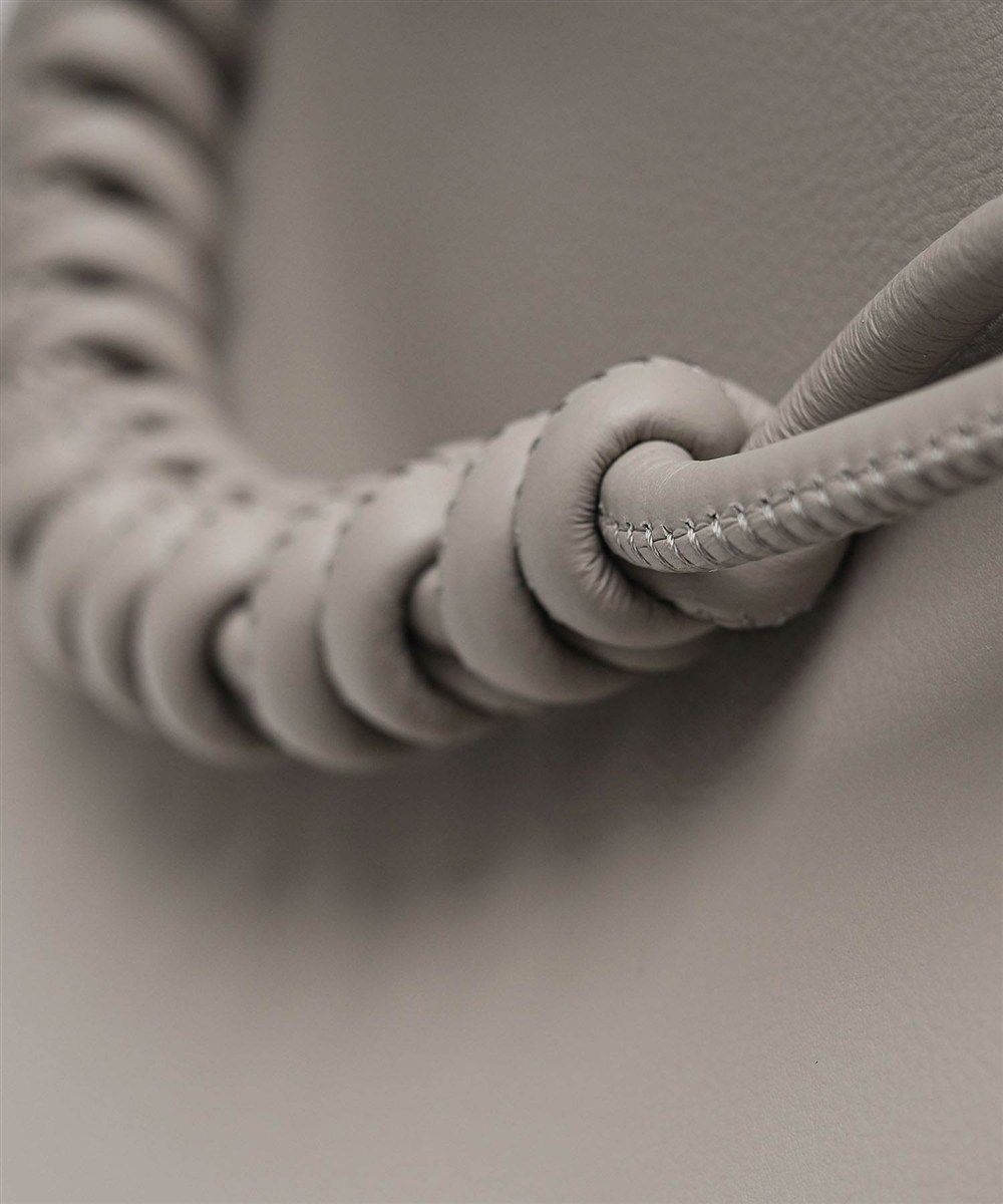 フジタカ トレッソ レザーショルダーバッグ A4