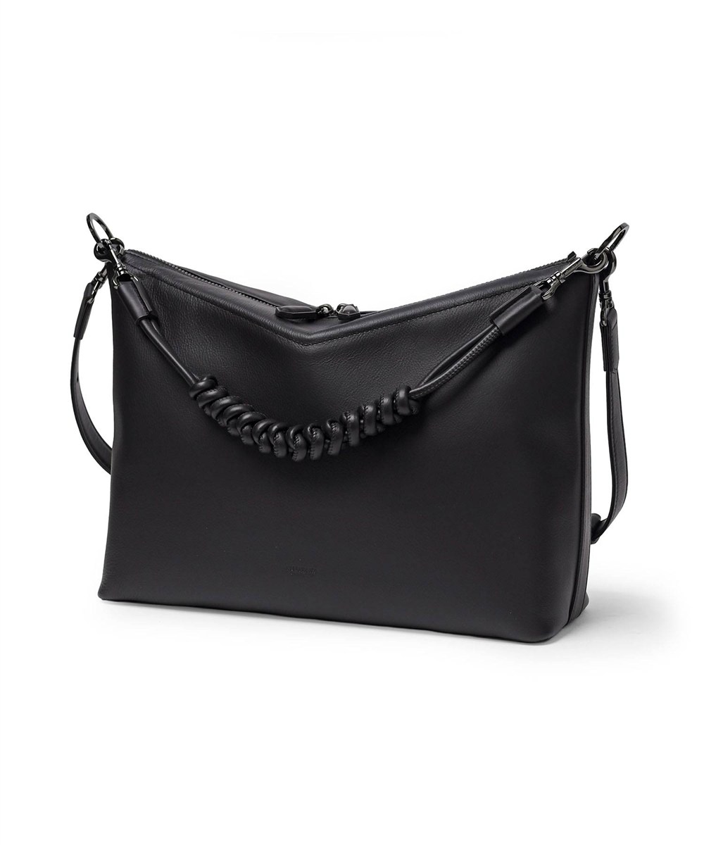 フジタカ トレッソ レザーショルダーバッグ A4