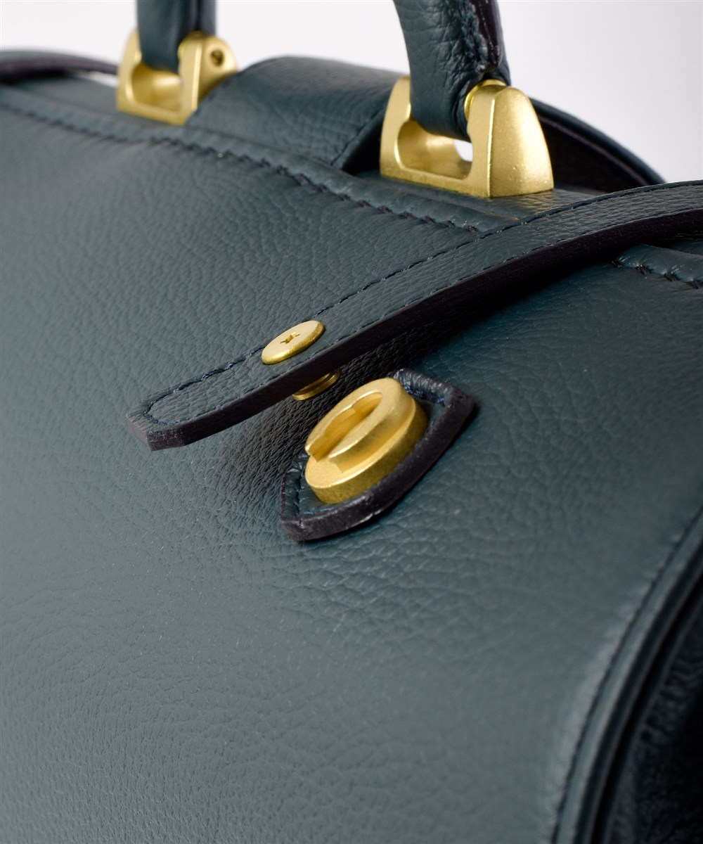 フジタカ ダレス ダレスバッグ B4