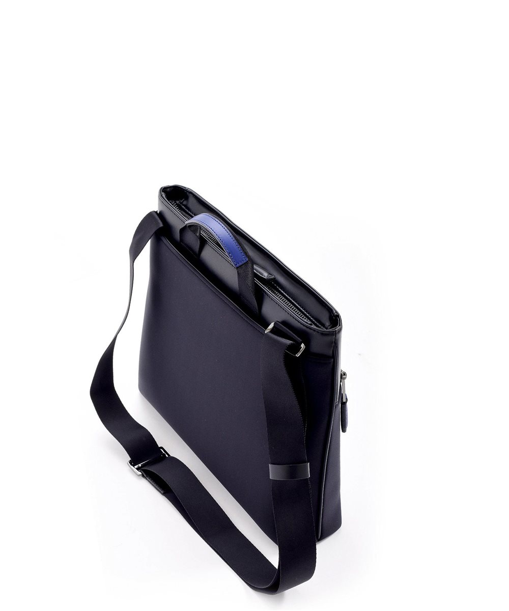 フジタカ ルフト ヨコ型ショルダーバッグ A4