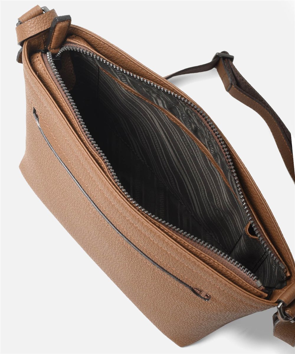 フジタカ エキストラソフト レザーショルダーバッグ