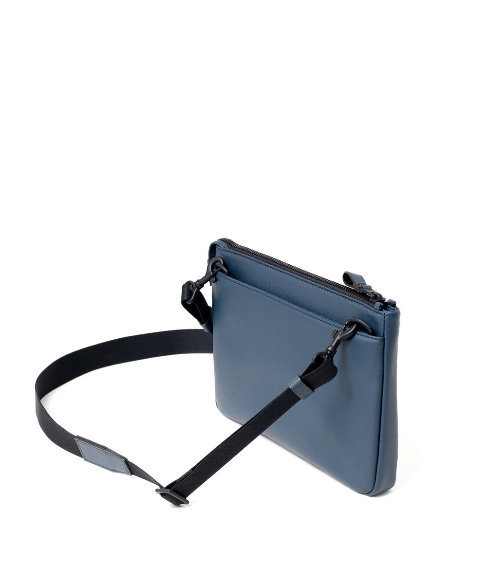 フジタカ ロカス レザーショルダーバッグ