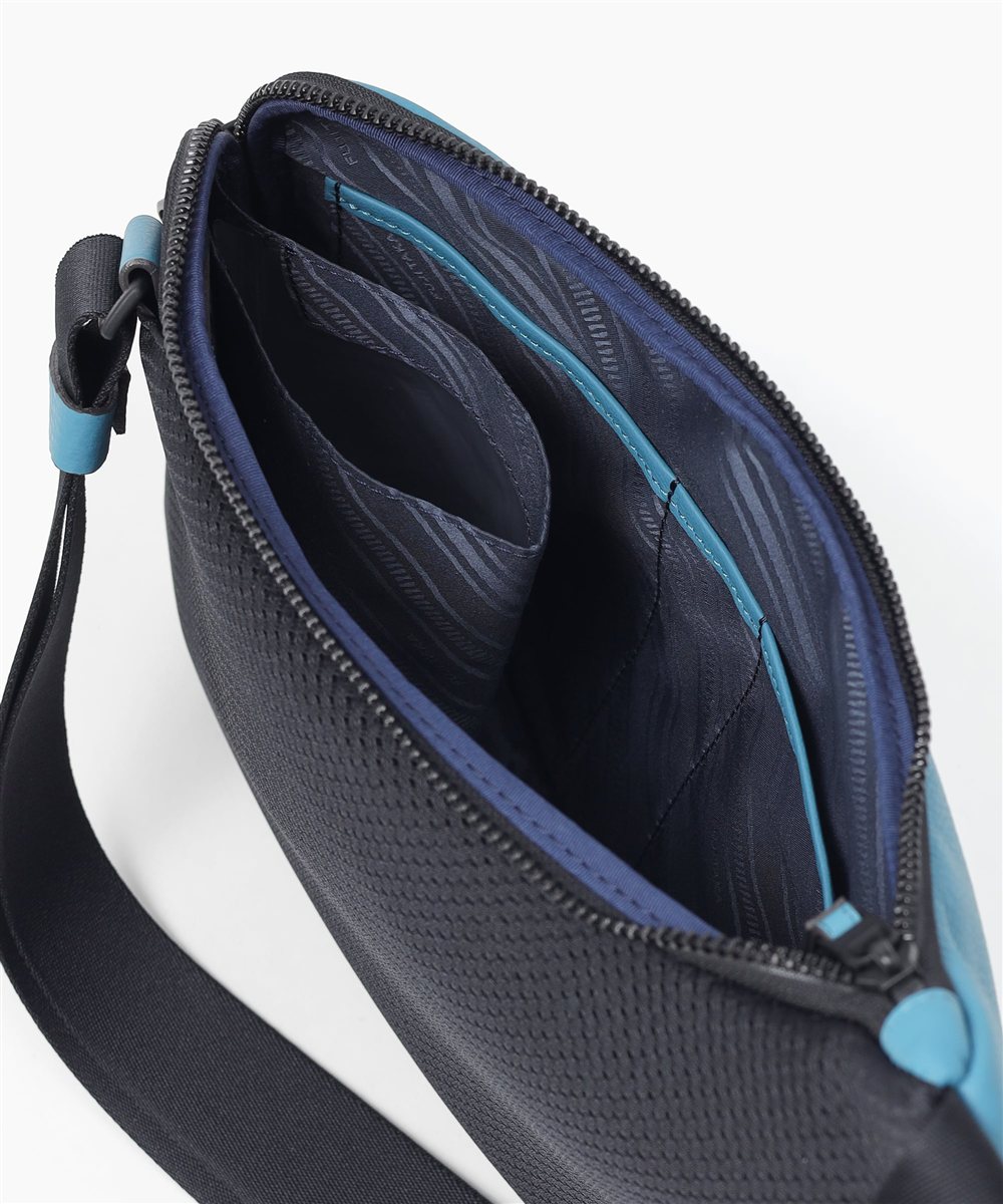 フジタカ ロカス レザーショルダーバッグ