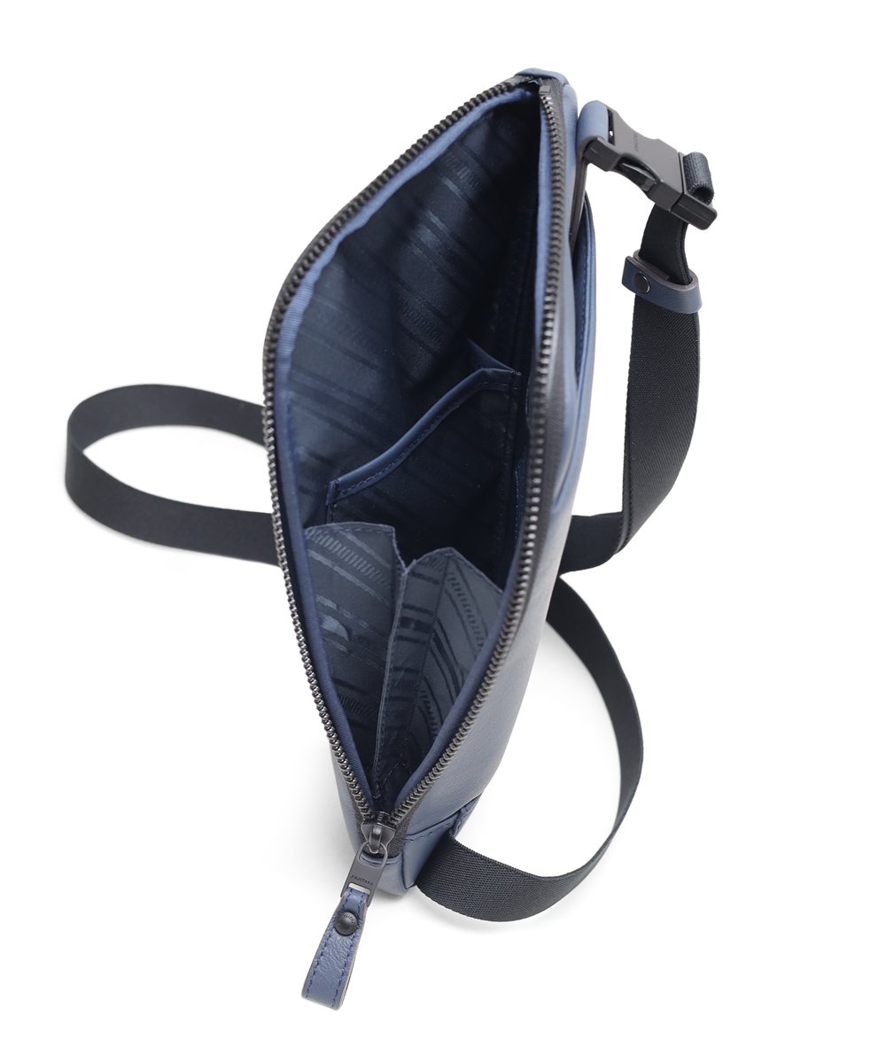 フジタカ ロカス レザーワンショルダーバッグ