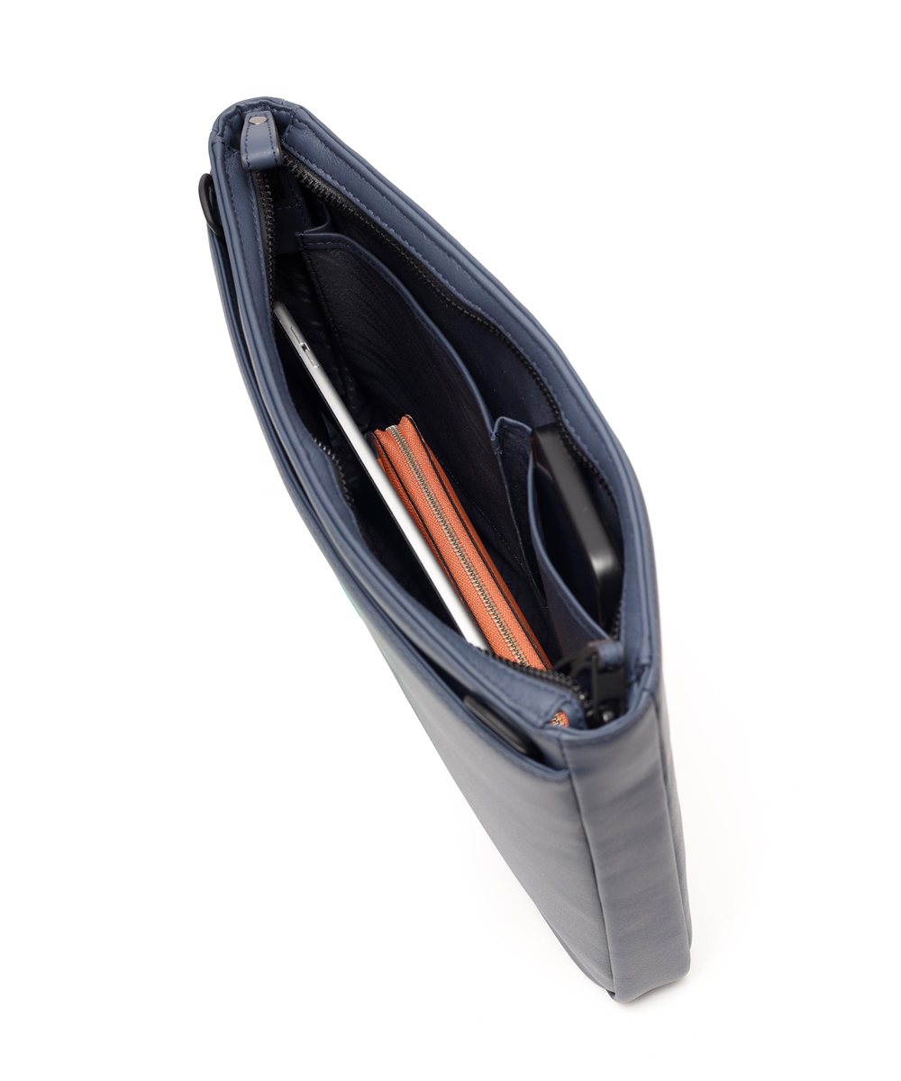 フジタカ ロカス レザークラッチショルダーバッグ B5