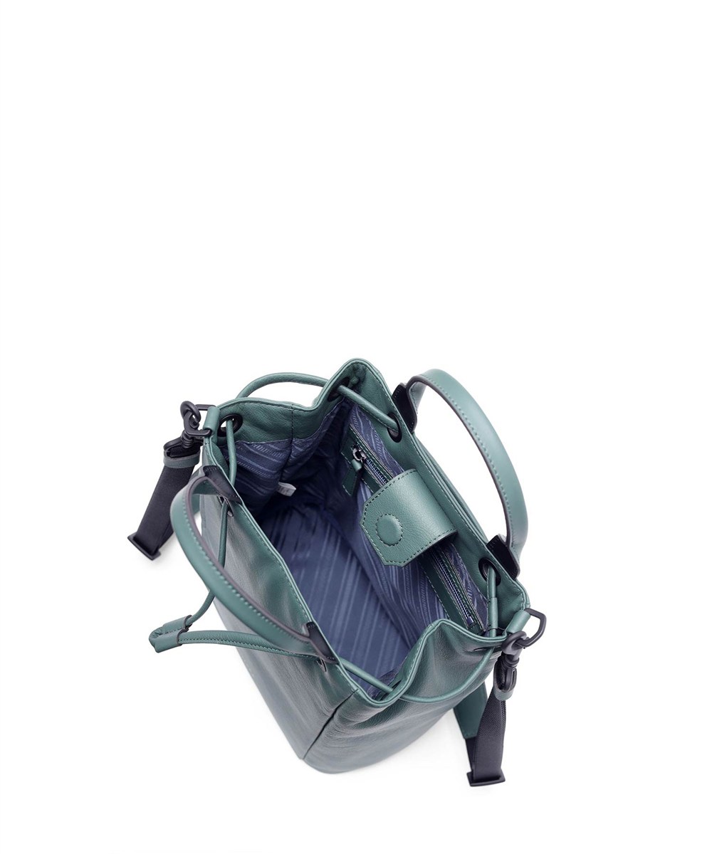 フジタカ ロカス レザー巾着ショルダーバッグ