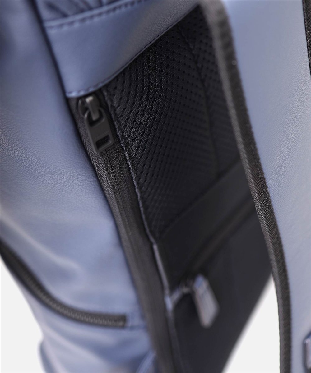 フジタカ ロカス レザートラベルリュック