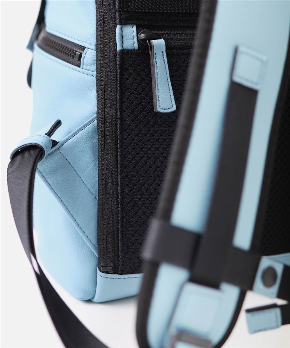 フジタカ ロカス レザートラベルリュック