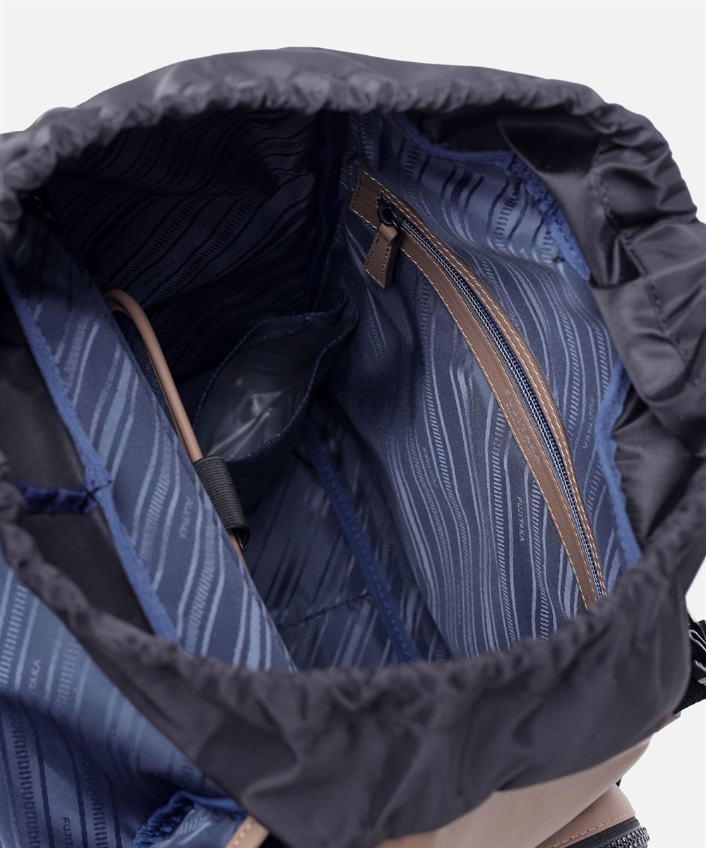 フジタカ ロカス レザーリュック