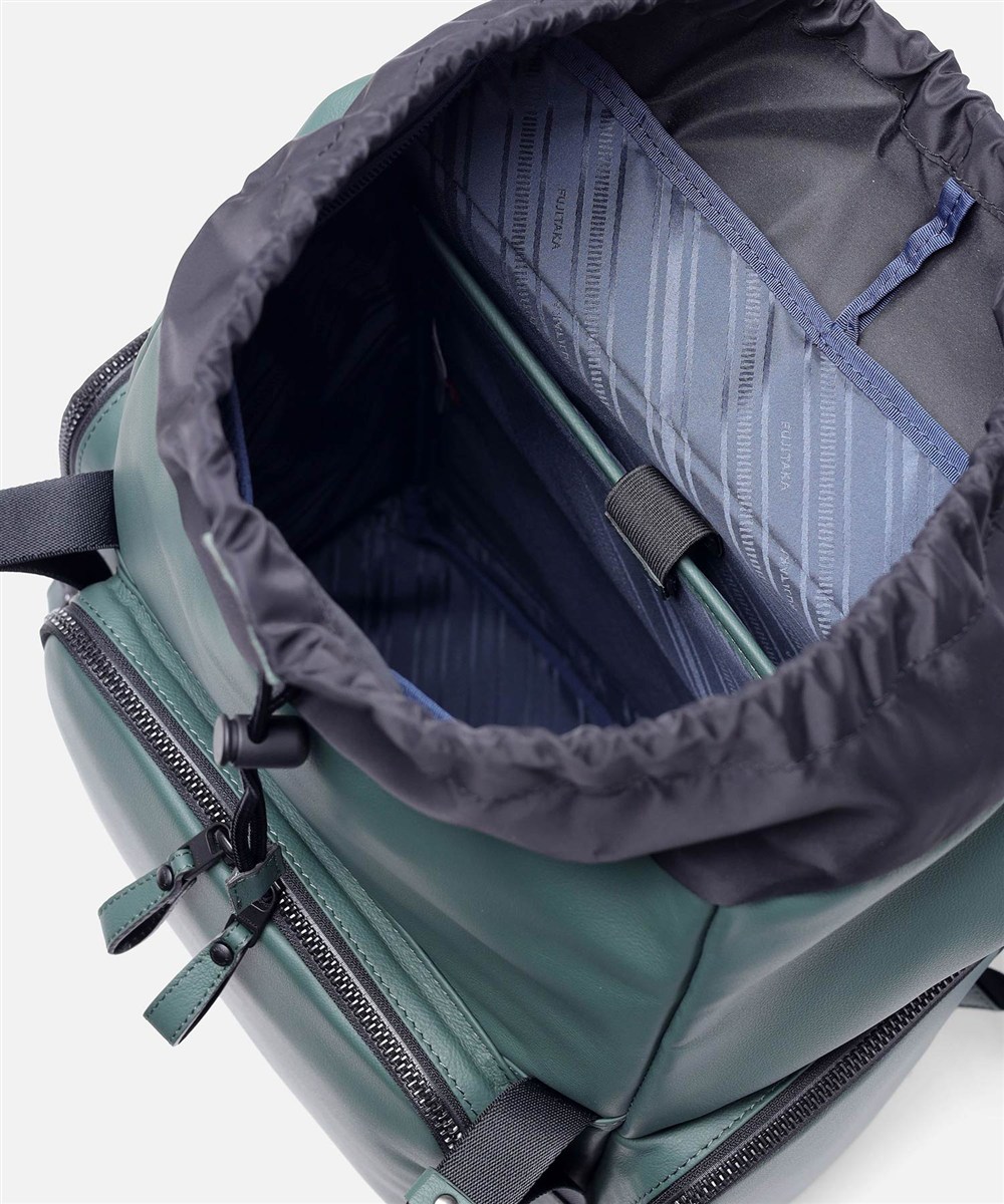 フジタカ ロカス レザーリュック