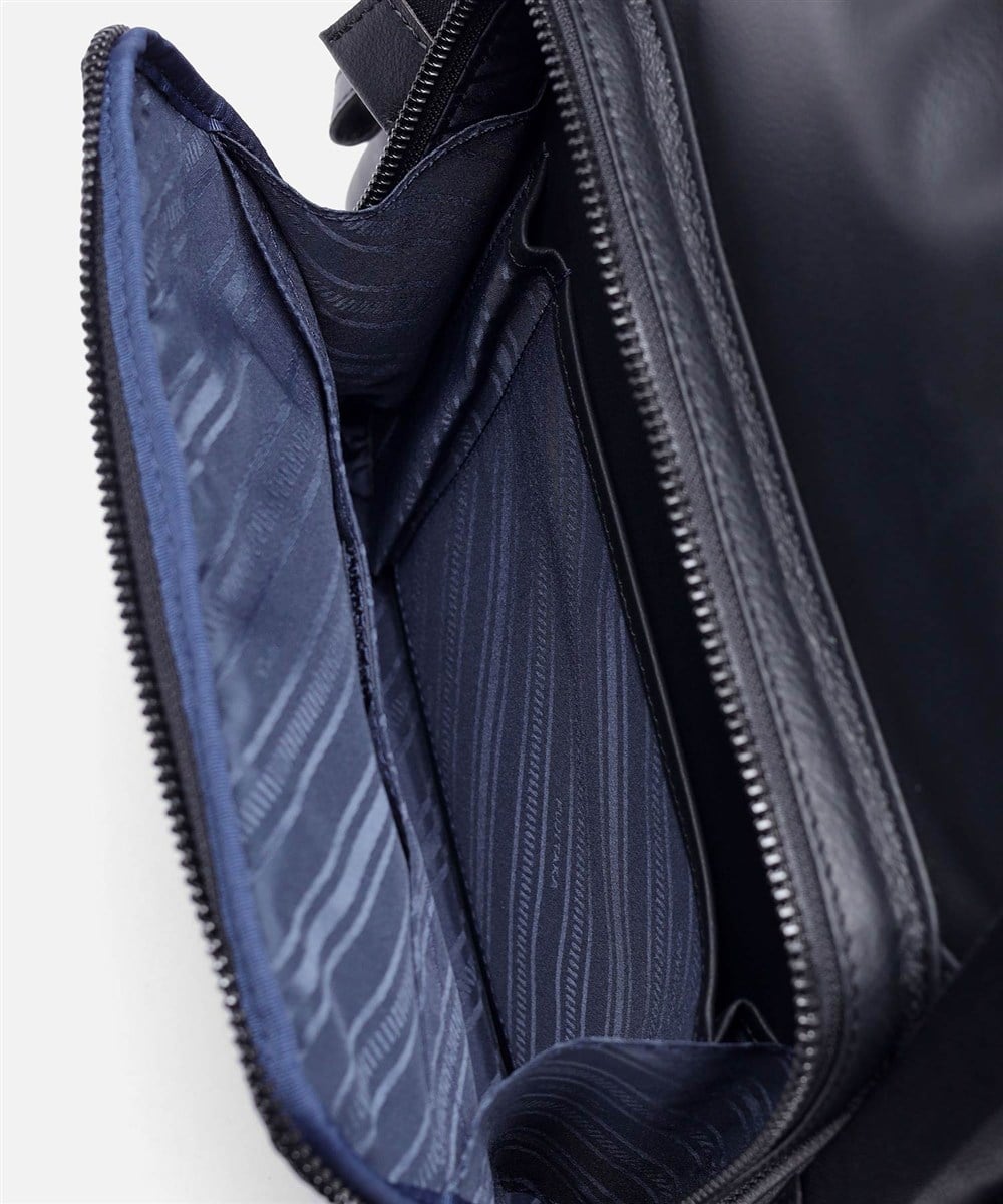 フジタカ ロカス レザーリュック