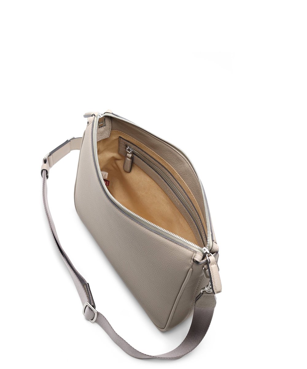 フジタカ トーノ レザーショルダーバッグ B5