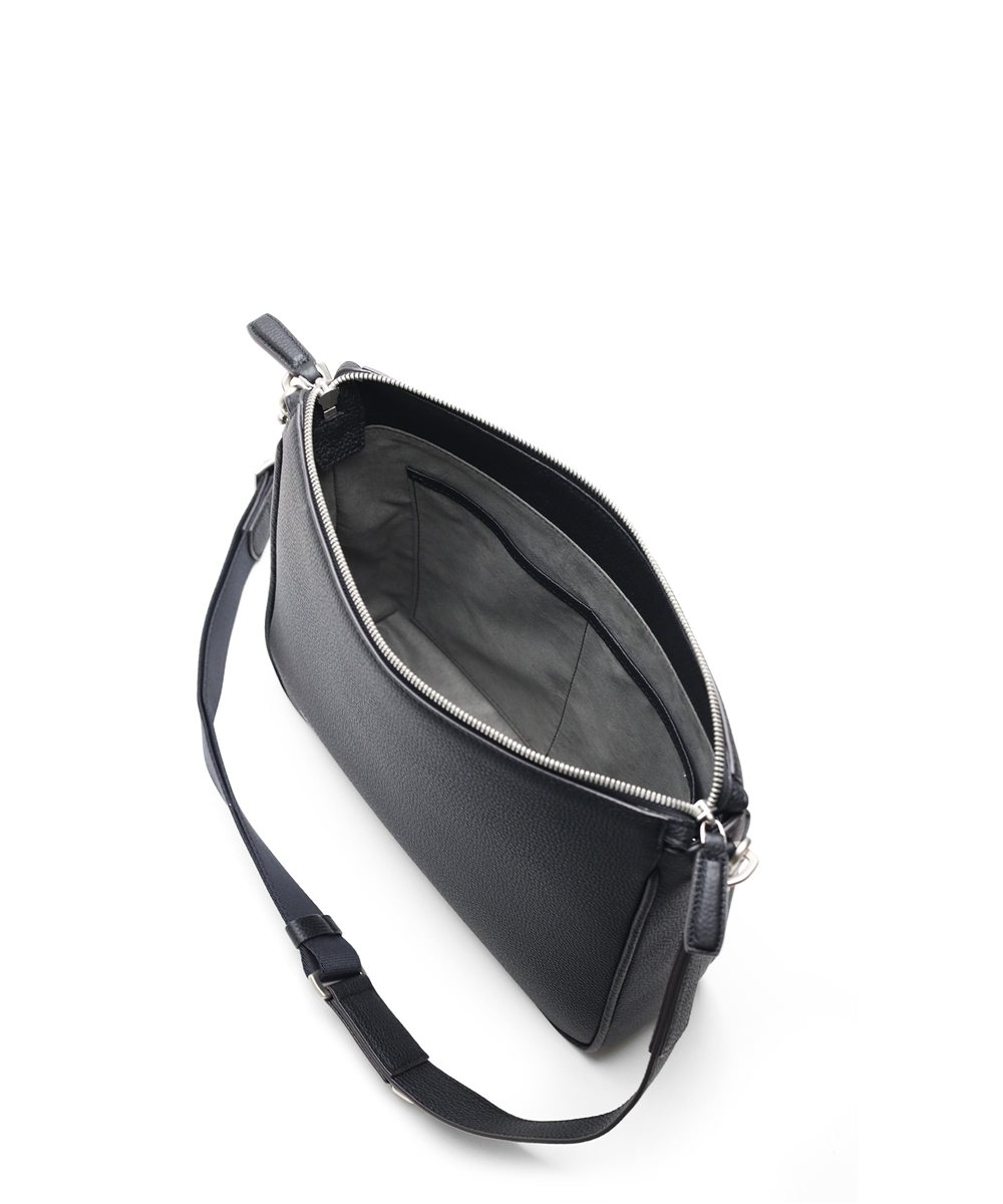 フジタカ トーノ レザーショルダーバッグ B5