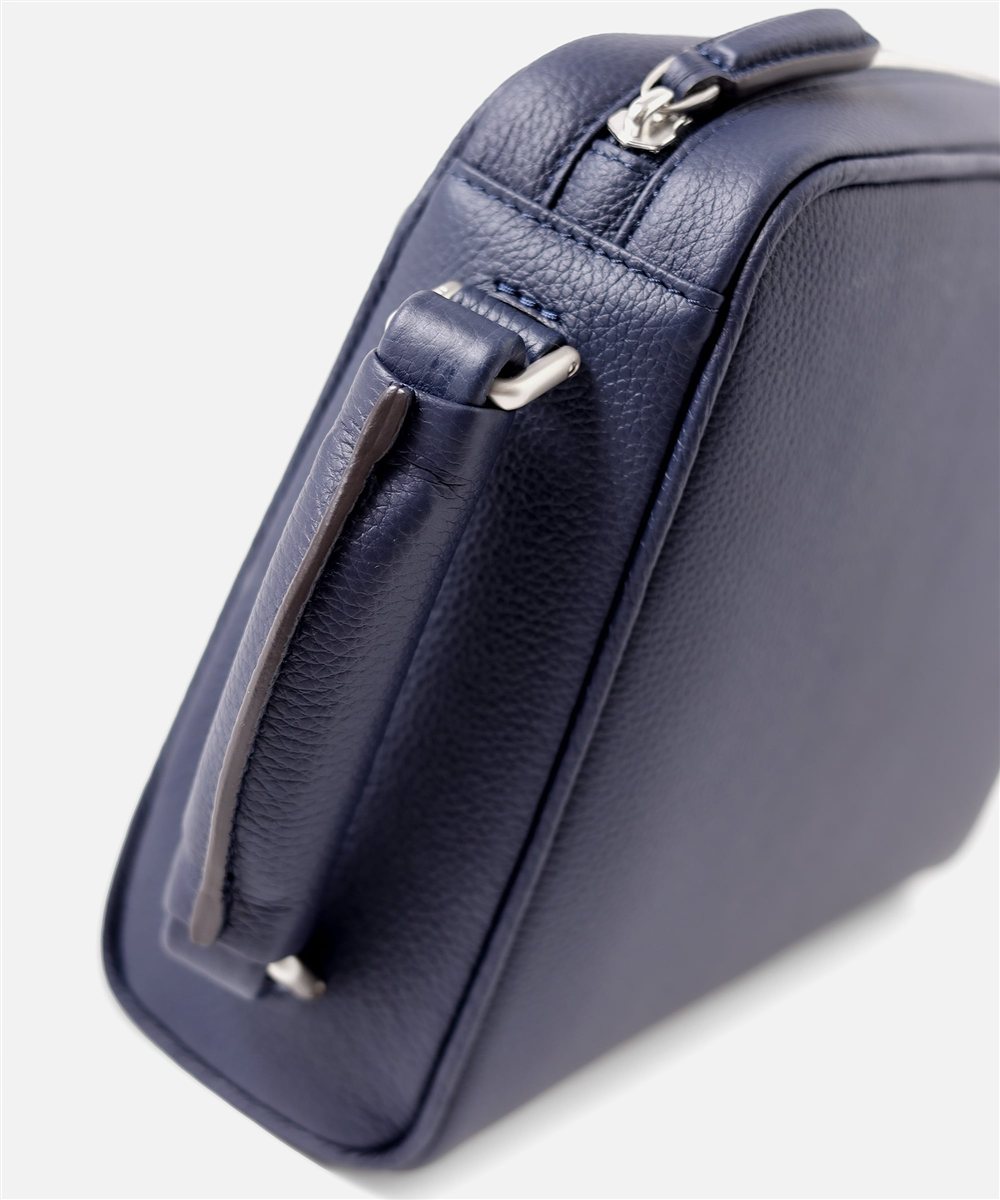 フジタカ トーノ レザーポーチ