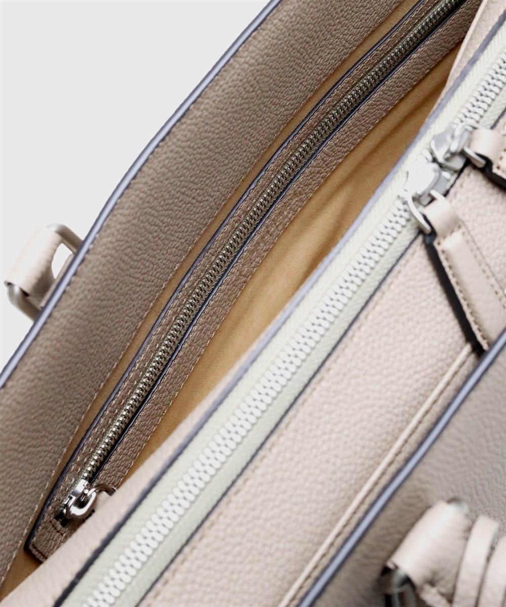 フジタカ トーノ レザーブリーフバッグ A4