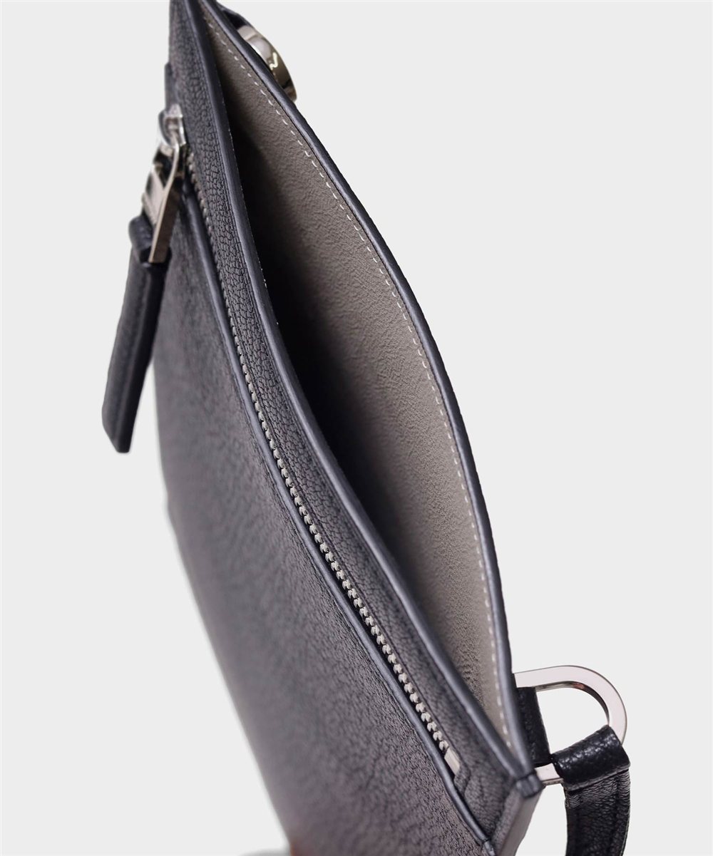 フジタカ シェーブル ゴートレザー スマホショルダーバッグ