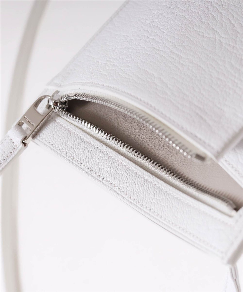 フジタカ シェーブル ゴートレザー スマホショルダーバッグ