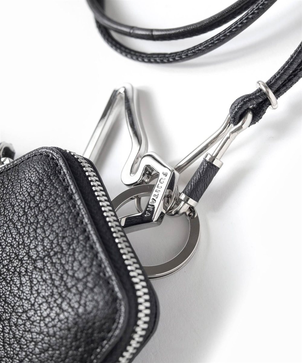 シェーブル ゴートレザー 総革ネックポーチ