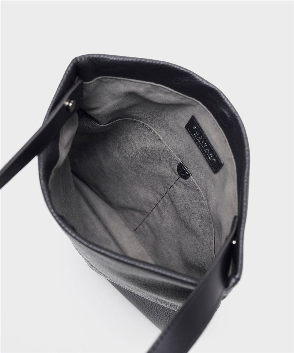 フジタカ シーム レザーマルチバッグ B5