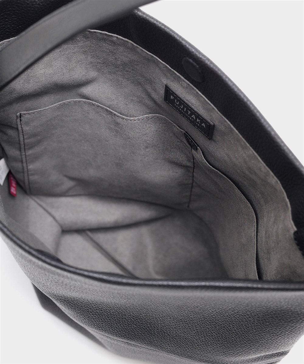 フジタカ シーム レザーマルチバッグ A4