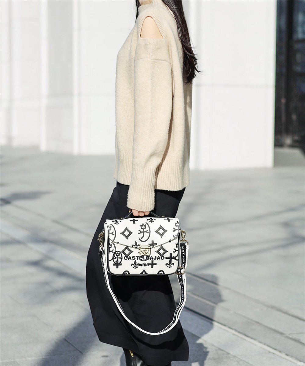 カステルバジャック クレア 手付きショルダーバッグ