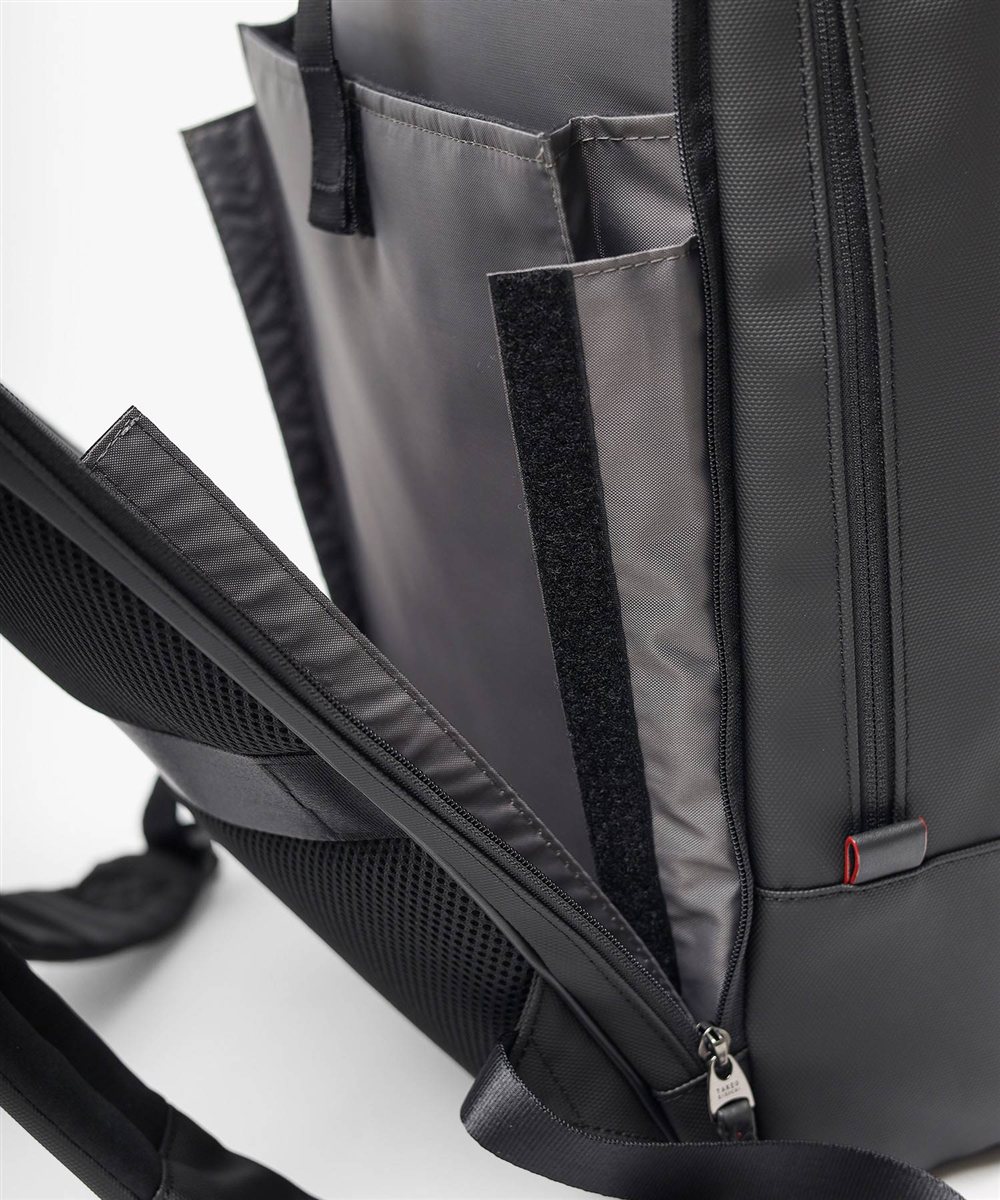 タケオキクチ ゼファー ビジネスリュック B4 15インチ対応 2層