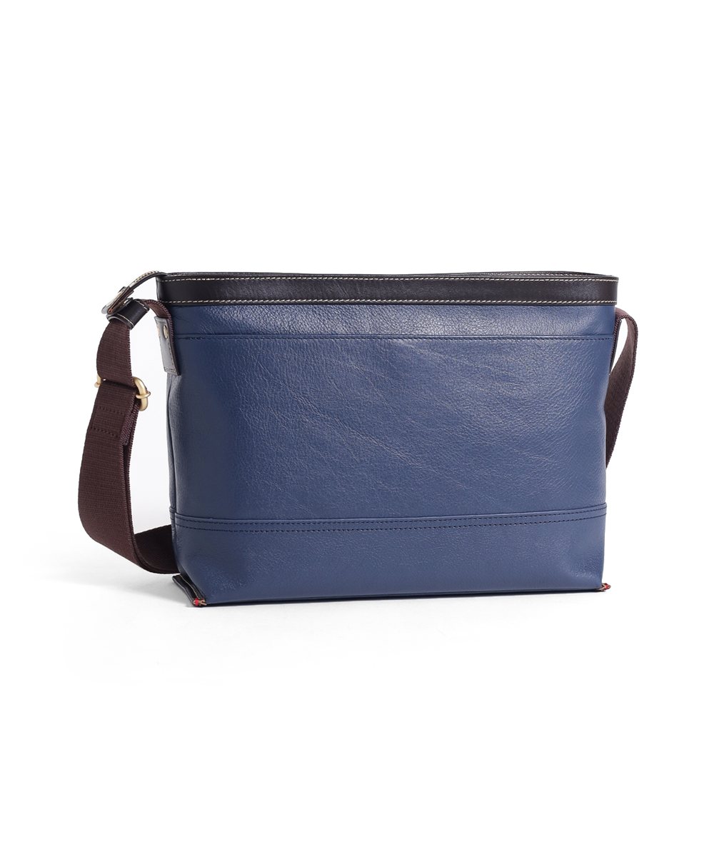 タケオキクチ マンチェスター レザーショルダーバッグ B5