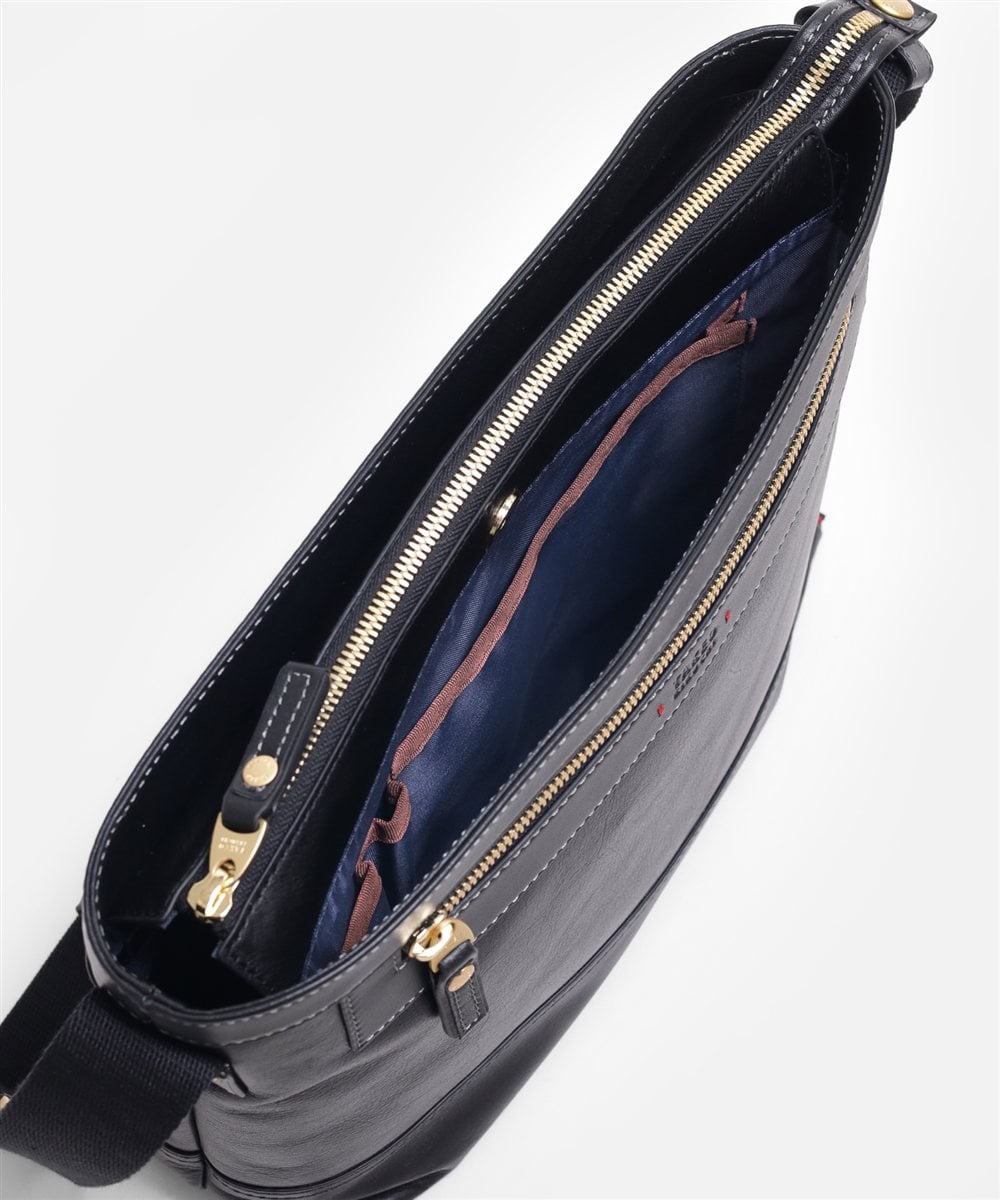 タケオキクチ マンチェスター レザーショルダーバッグ B5