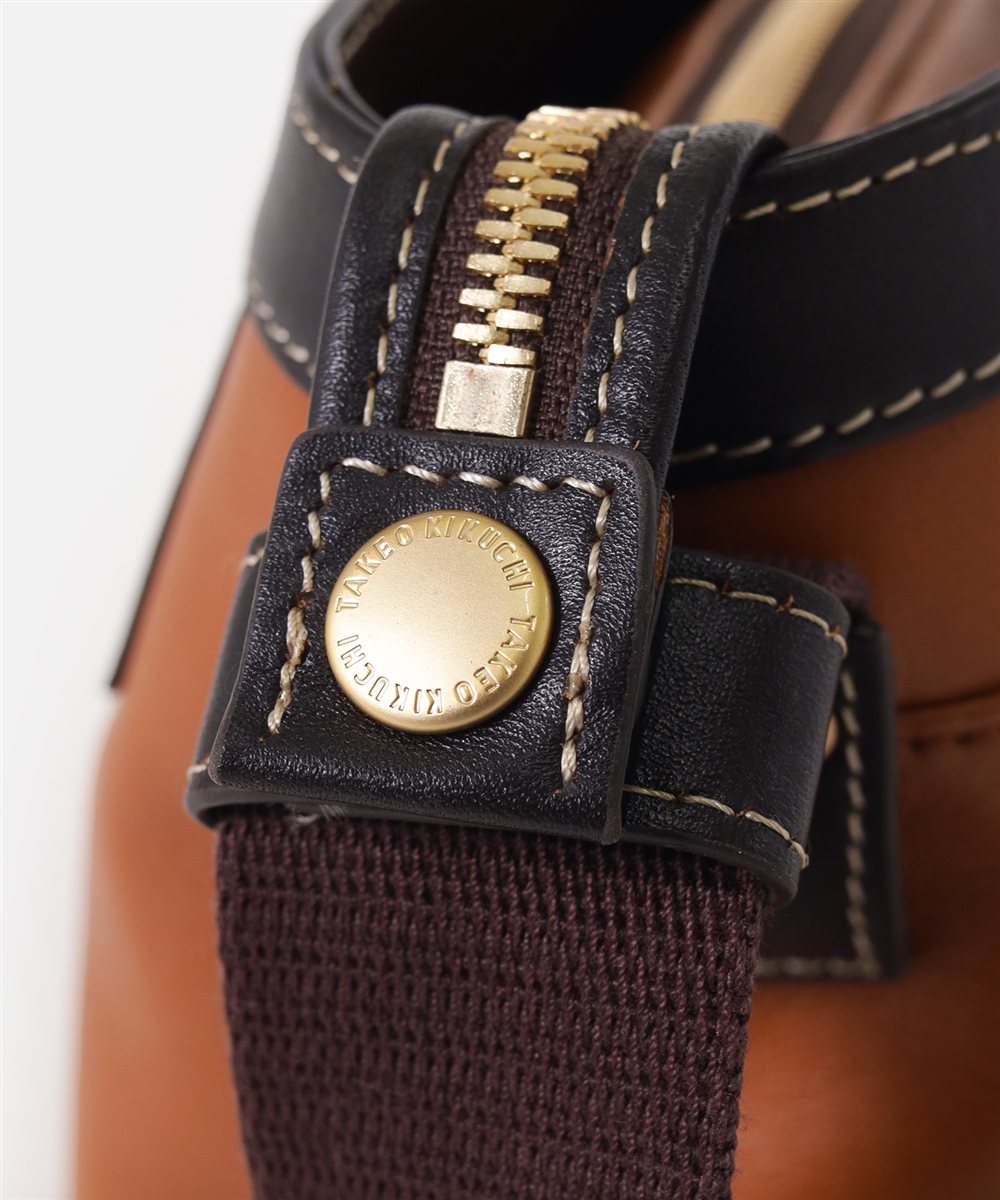 タケオキクチ マンチェスター レザーショルダーバッグ A4