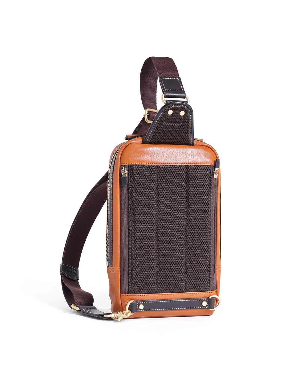 タケオキクチ マンチェスター レザーワンショルダーバッグ