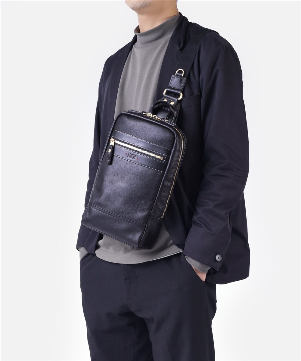 タケオキクチ マンチェスター レザーワンショルダーバッグ