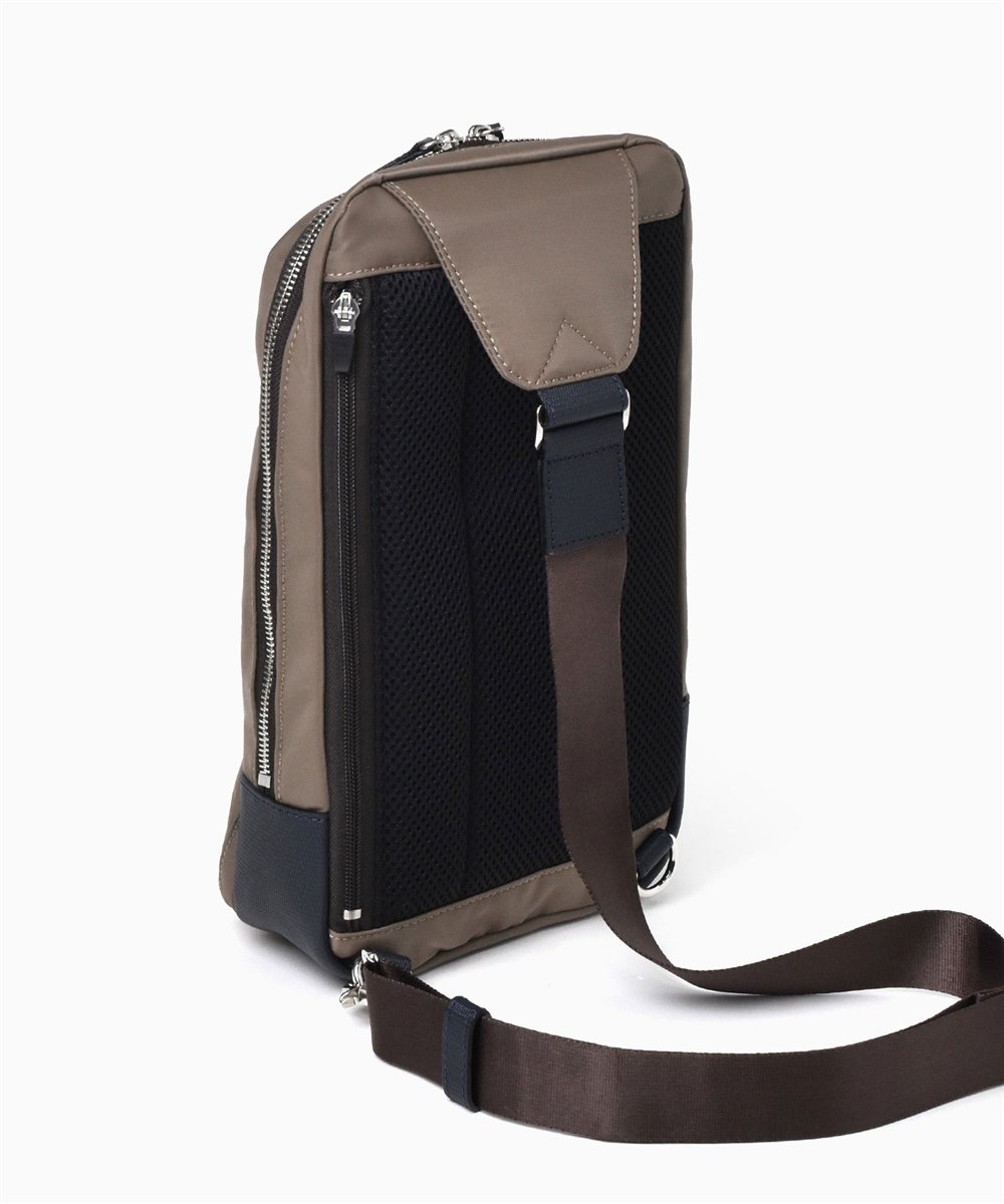 タケオキクチ グレール ワンショルダーバッグ