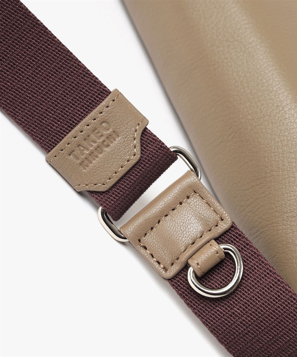 タケオキクチ フィル レザーミニショルダーバッグ