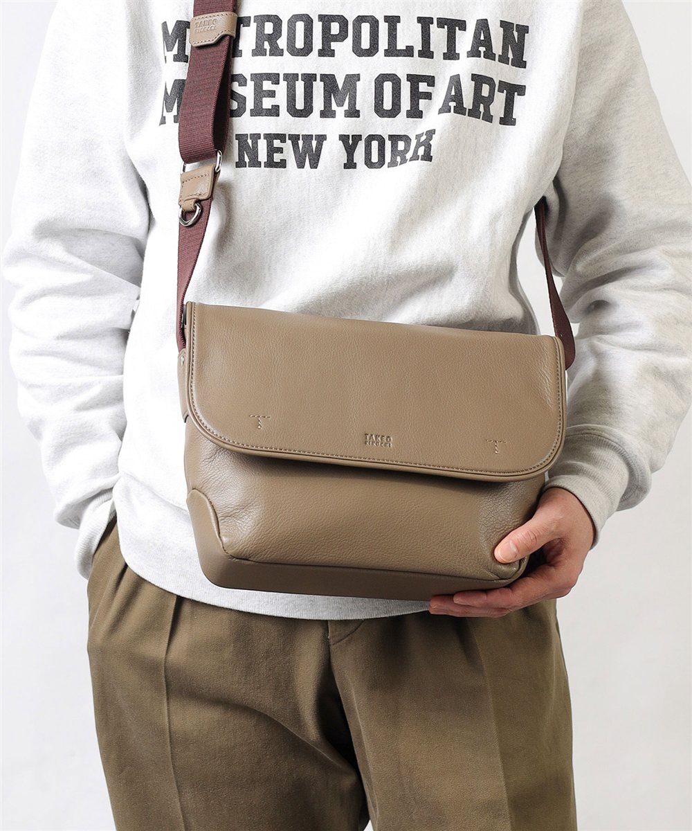 タケオキクチ フィル レザーミニショルダーバッグ