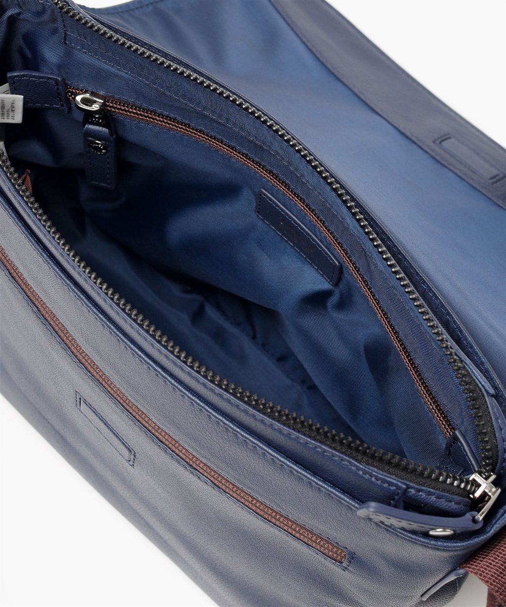 タケオキクチ フィル レザーミニショルダーバッグ