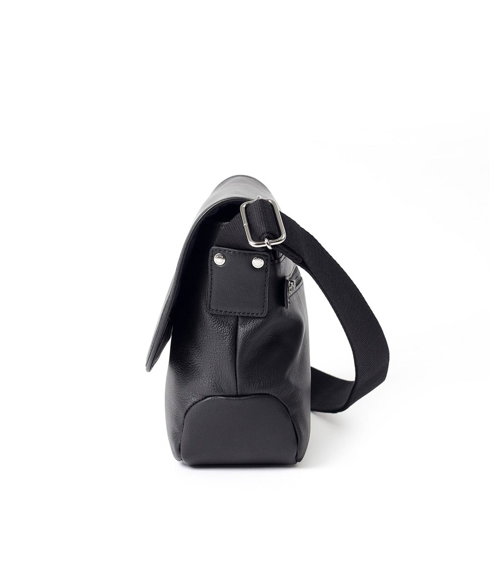 タケオキクチ フィル レザーミニショルダーバッグ